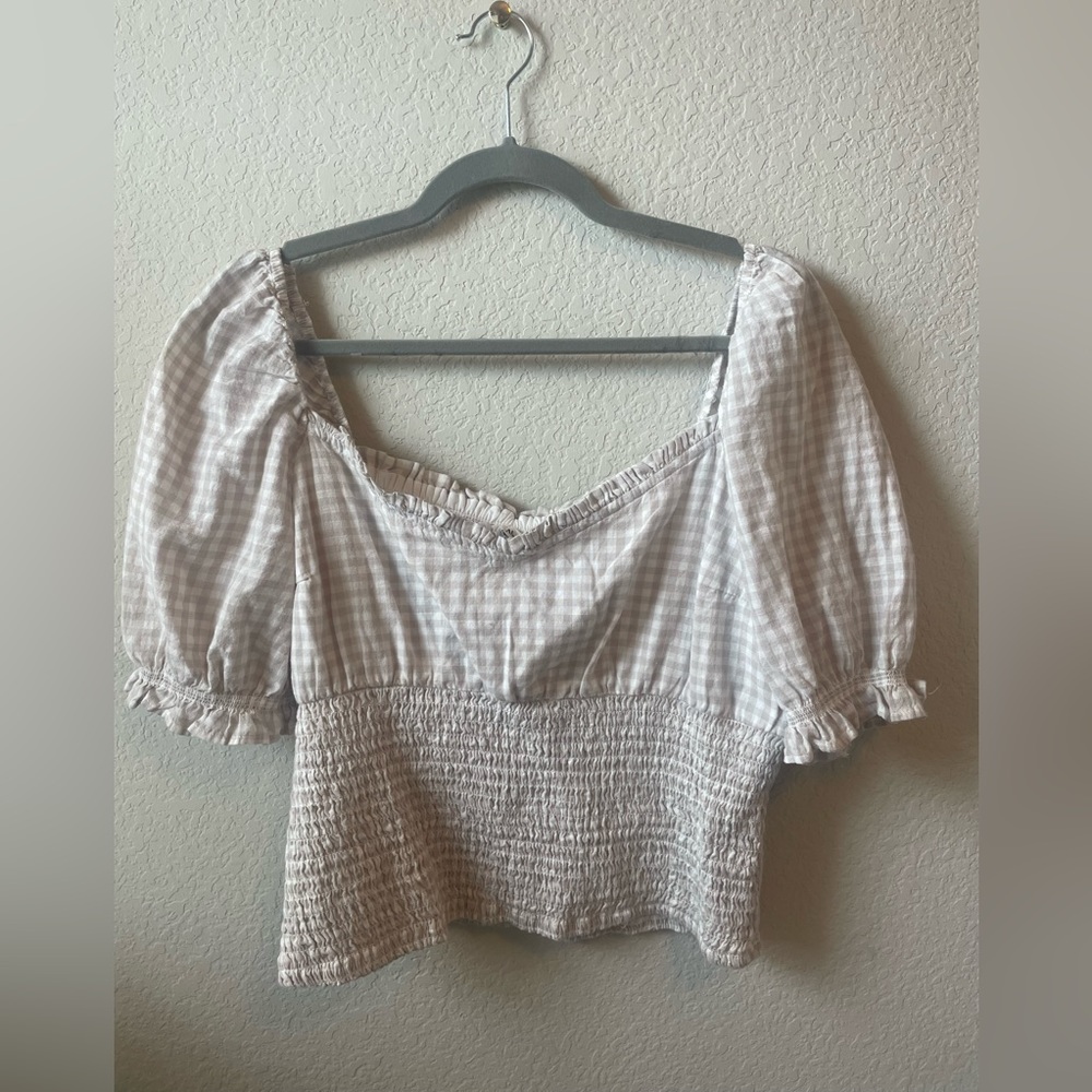 Spring / summer new with tags Abercrombie top